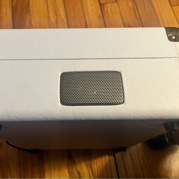 Record player - Picture 6 of 9